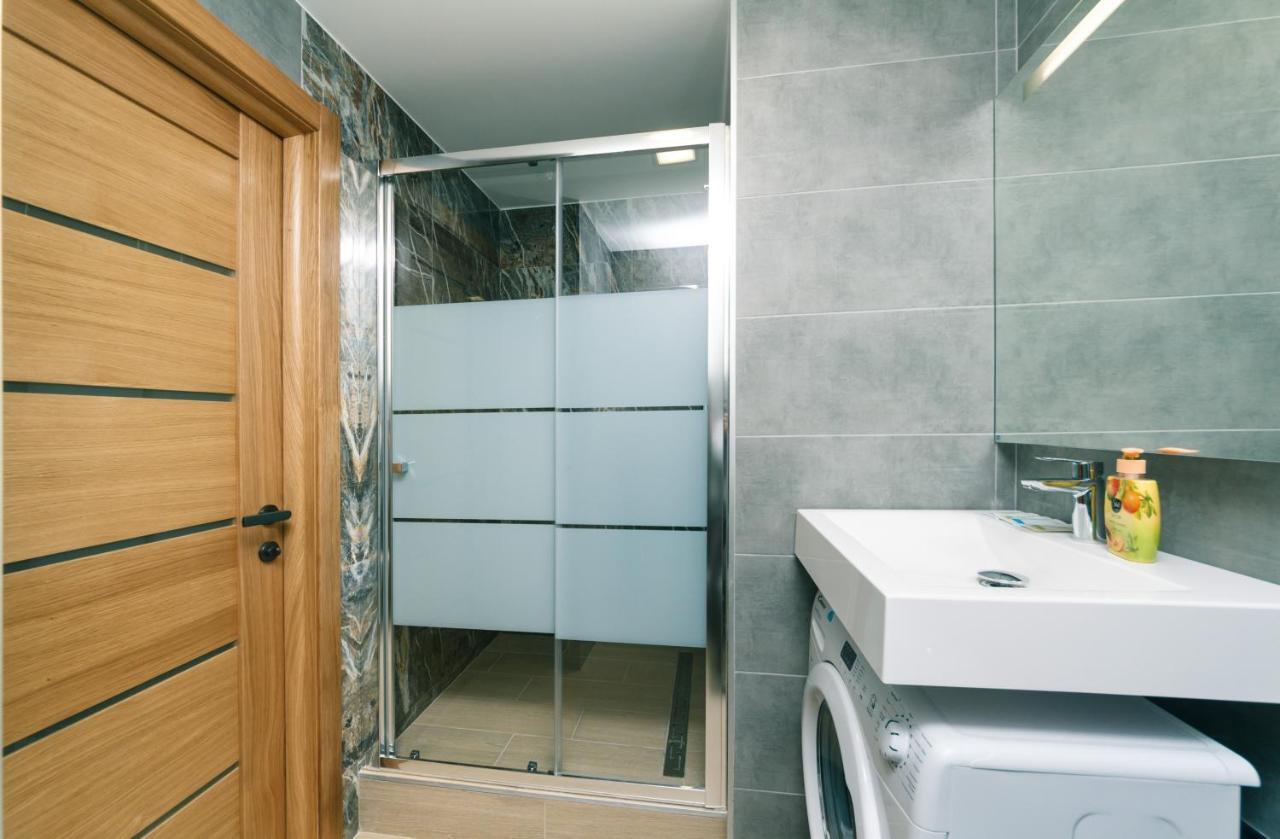 Tomas Apartments Киев Экстерьер фото