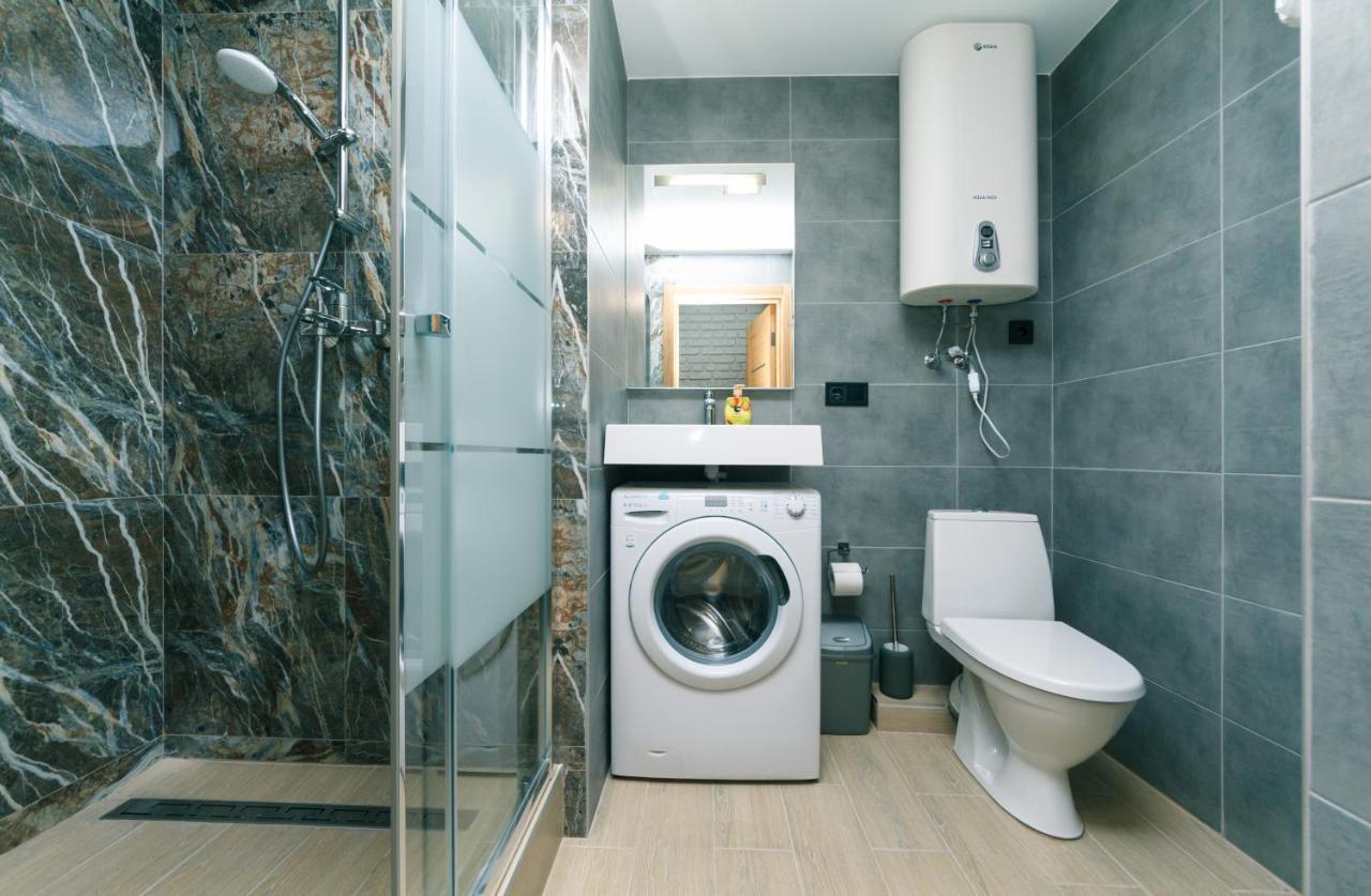 Tomas Apartments Киев Экстерьер фото
